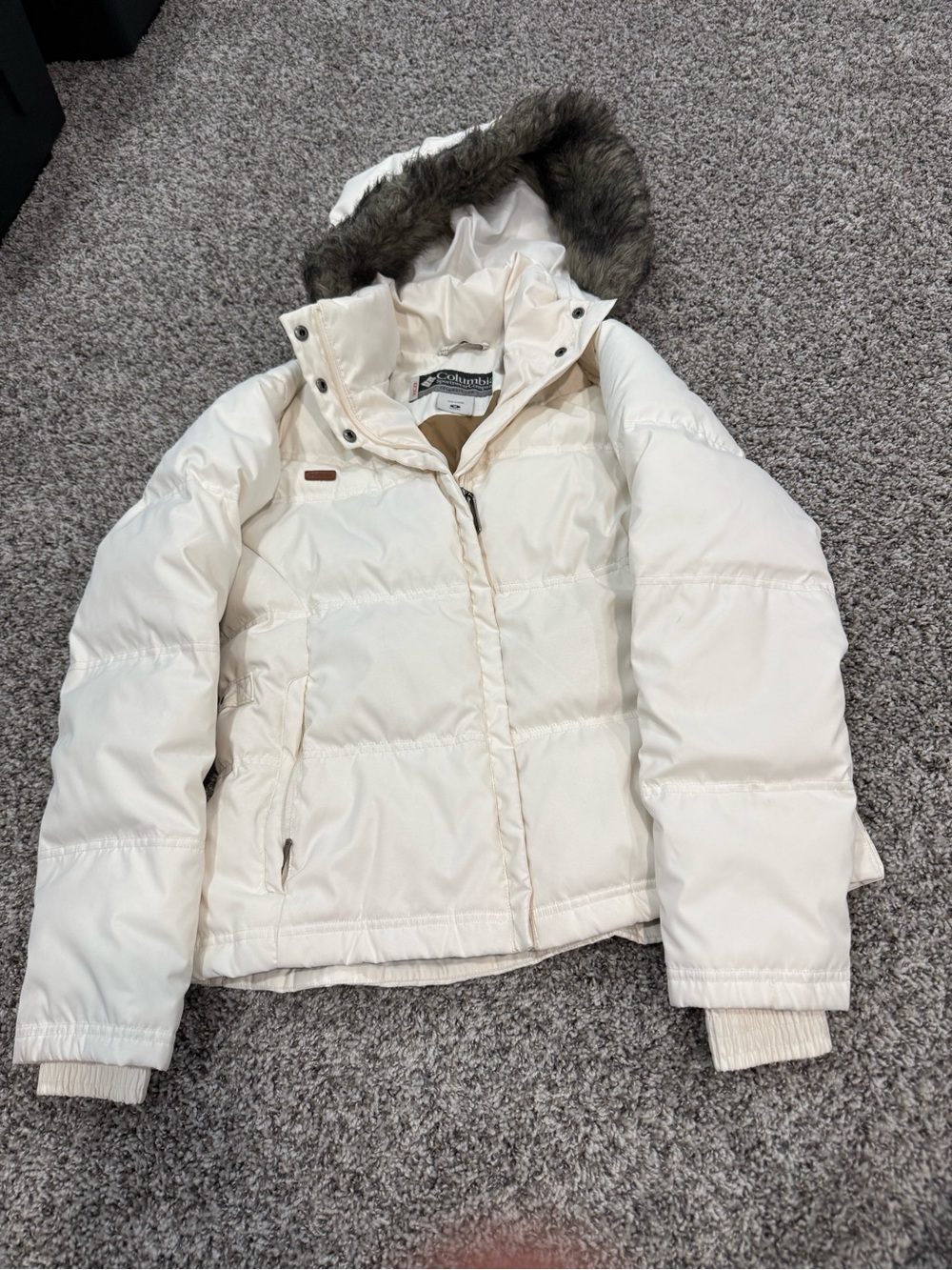 Columbia Cream Puffer Jacket with Faux Fur Trim Hood